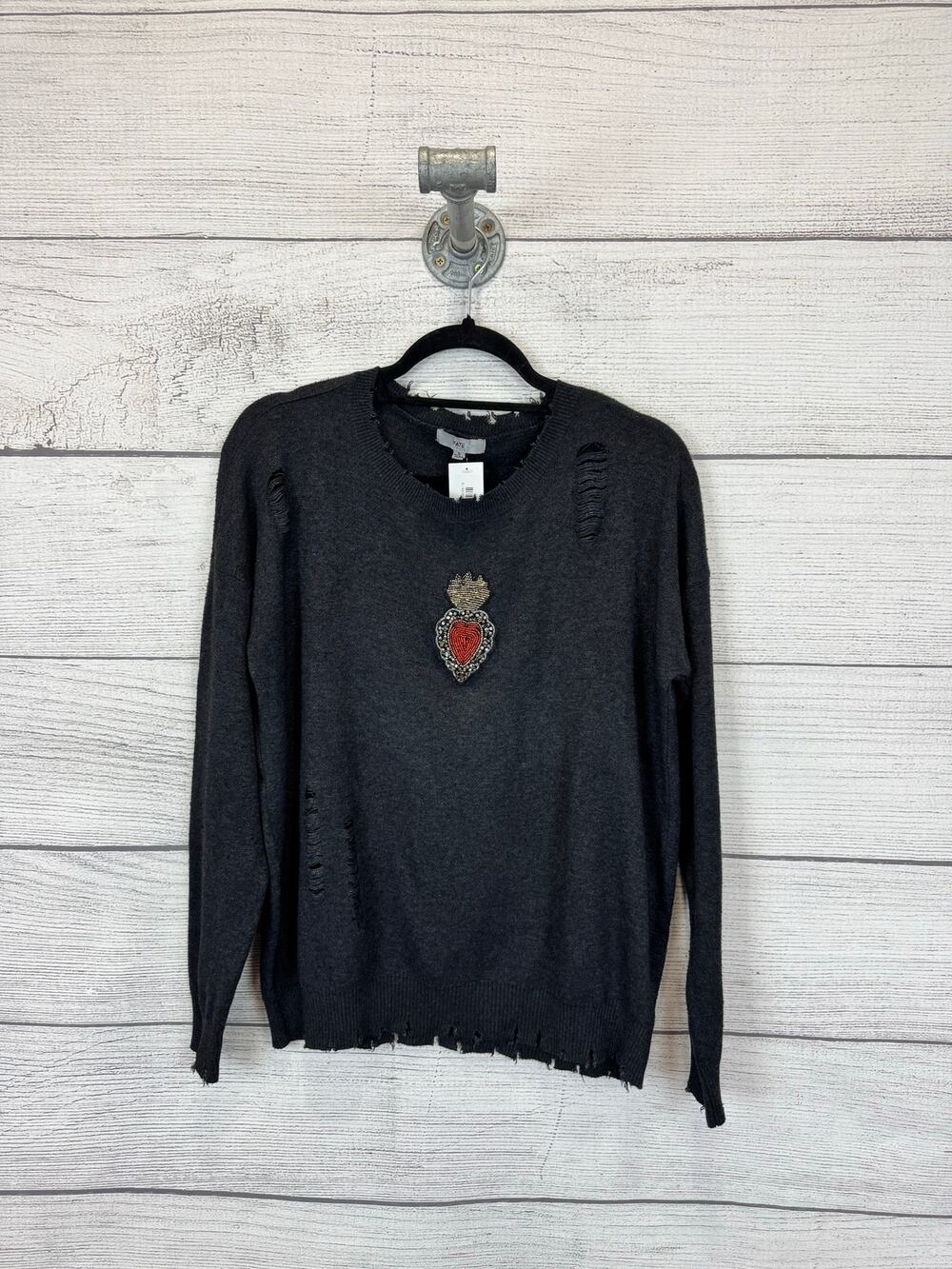 Fate Women's Gray Distressed Beaded Graphic Long Sleeve Sweater Size Small